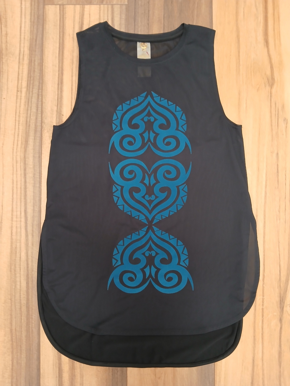 Shape Sleeveless Black Women's Tank Top with Aztec Teal Graphic Small